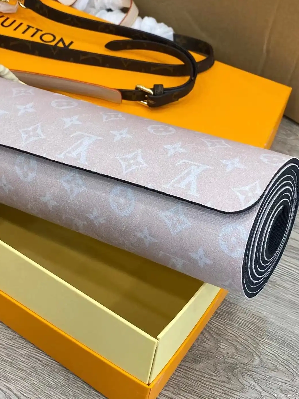 YOGA CUSTOM MAT 0504